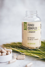 Vista frontal frasco Fungi Complex NewPharma 60 cápsulas